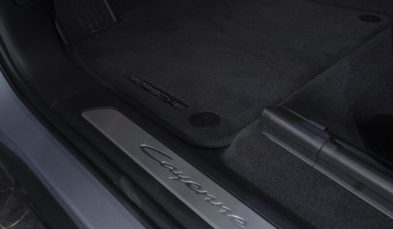 Porsche Cayenne – 2025 lleno