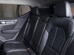 Volvo XC40 B4 – 2023 lleno