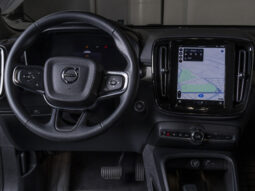 Volvo XC40 B4 – 2023 lleno