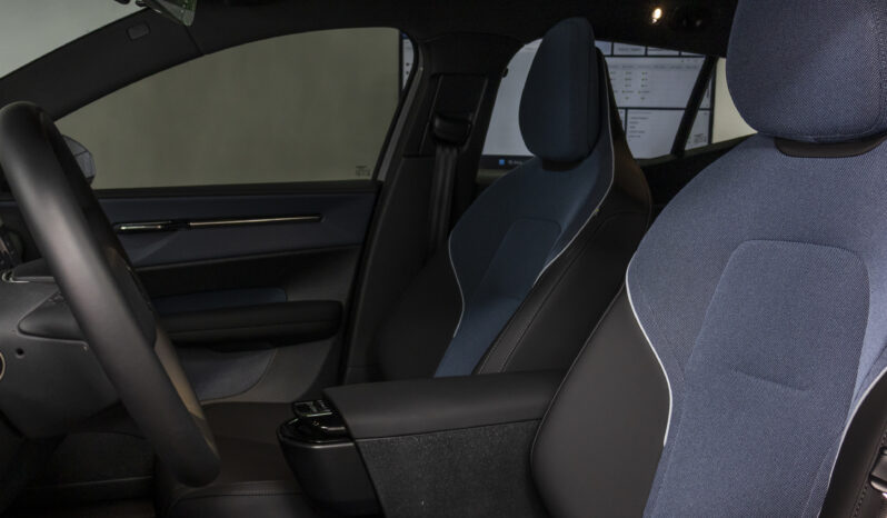 Volvo EX30 – 2025 lleno