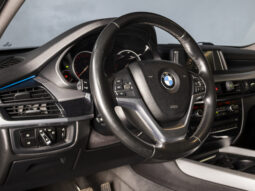 BMW X5 X DriveD- 2017 lleno