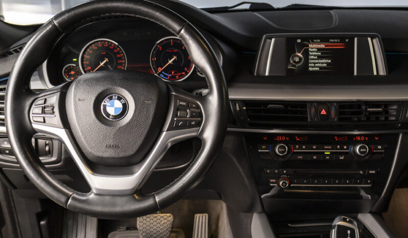 BMW X5 X DriveD- 2017 lleno