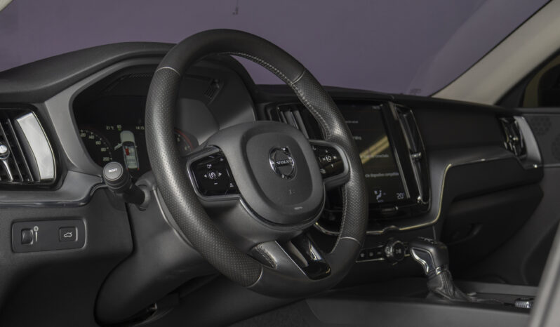 Volvo XC60 T5 – 2019 lleno