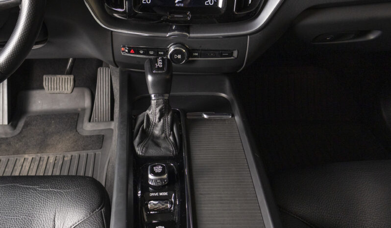 Volvo XC60 T5 – 2019 lleno
