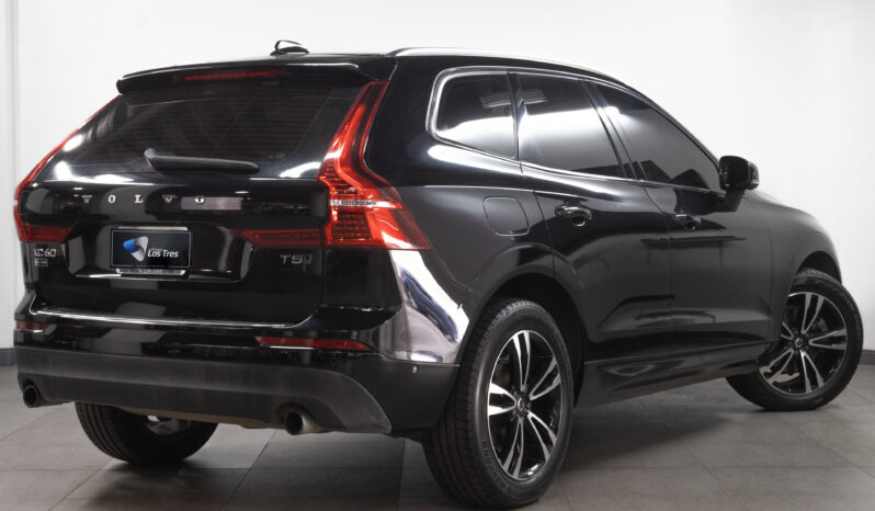 Volvo XC60 T5 – 2019 lleno