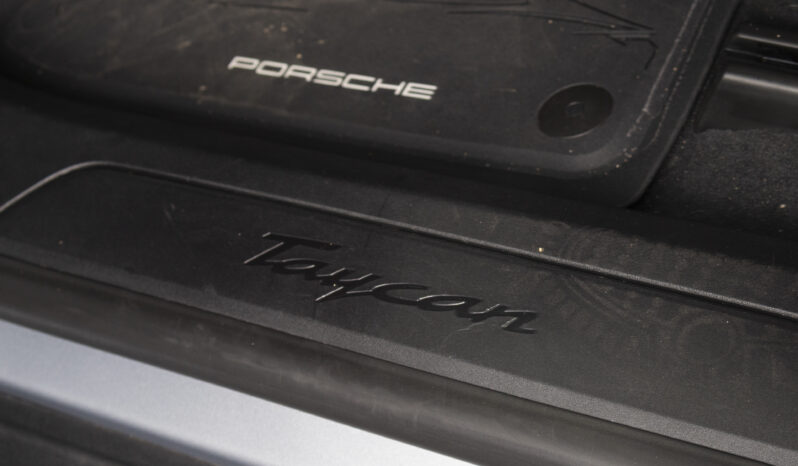 Porsche Taycan – 2021 lleno