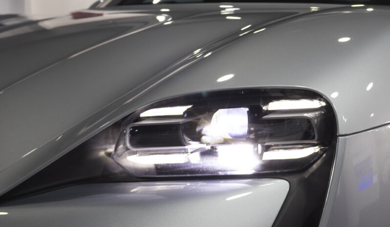 Porsche Taycan – 2021 lleno