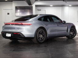 Porsche Taycan – 2021 lleno
