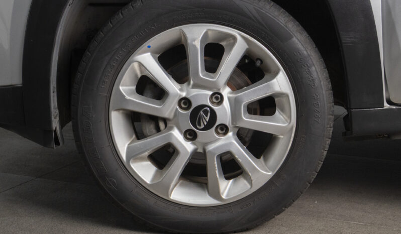 Mahindra – KUV100 – 2020 lleno