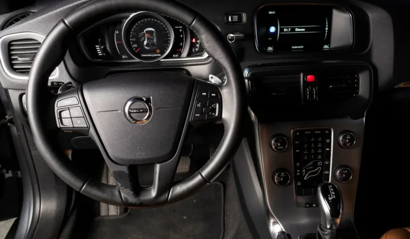 Volvo V40 T4 – 2017 lleno