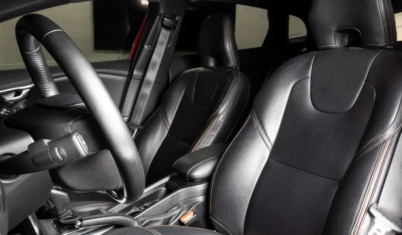 Volvo V40 CC T4 – 2017 lleno