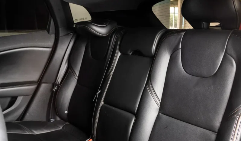 Volvo V40 CC T4 – 2017 lleno