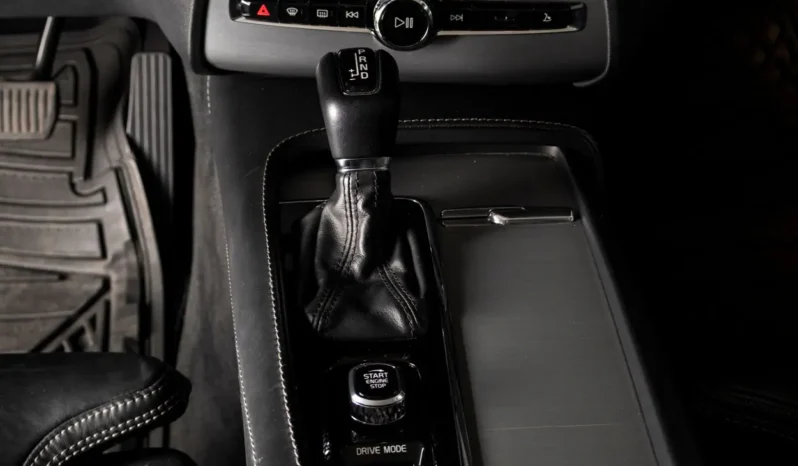 Volvo XC90 T5 – 2020 lleno