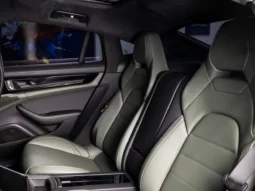 Porsche Panamera Turbo E-Hybrid – 2024 lleno