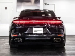 Porsche Panamera Turbo E-Hybrid – 2024 lleno