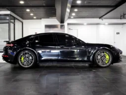 Porsche Panamera Turbo E-Hybrid – 2024 lleno
