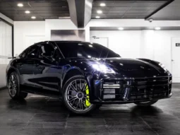 Porsche Panamera Turbo E-Hybrid – 2024 lleno