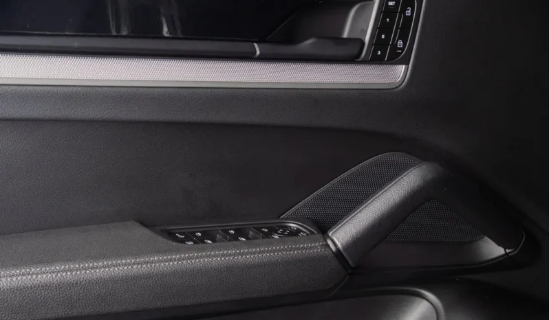 Porsche – Cayenne E-Hybrid Coupe – 2024 lleno