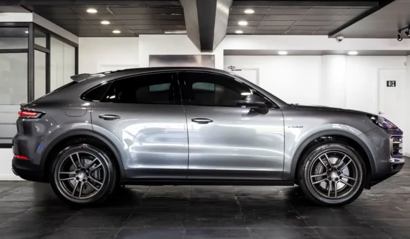 Porsche – Cayenne E-Hybrid Coupe – 2024 lleno
