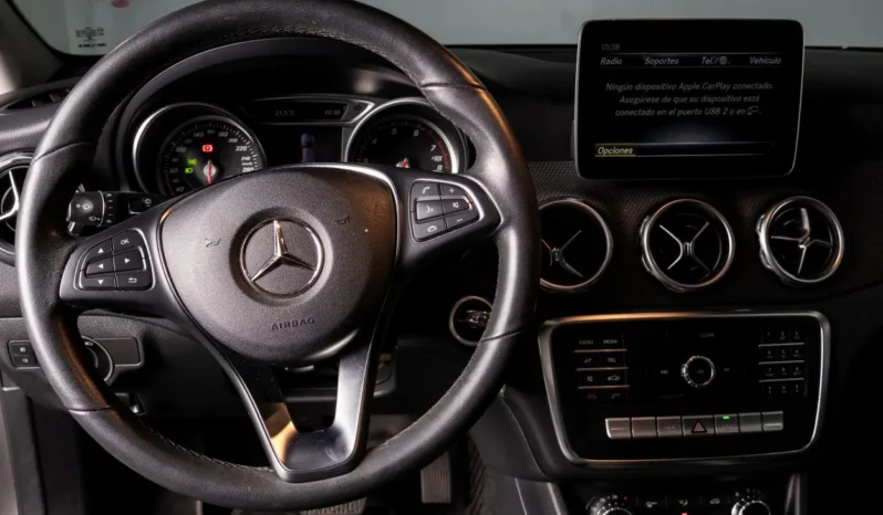 Mercedes Benz – GLA180 – 2019 lleno