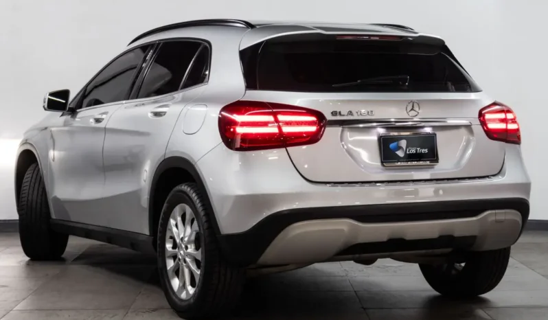 Mercedes Benz – GLA180 – 2018 lleno