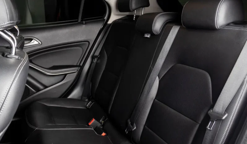 Mercedes Benz – GLA180 – 2018 lleno