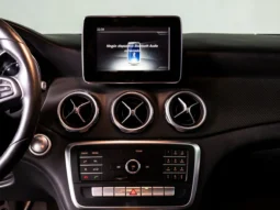 Mercedes Benz – GLA180 – 2018 lleno