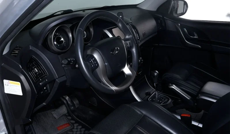 MAHINDRA XUV 500 – 2021 lleno