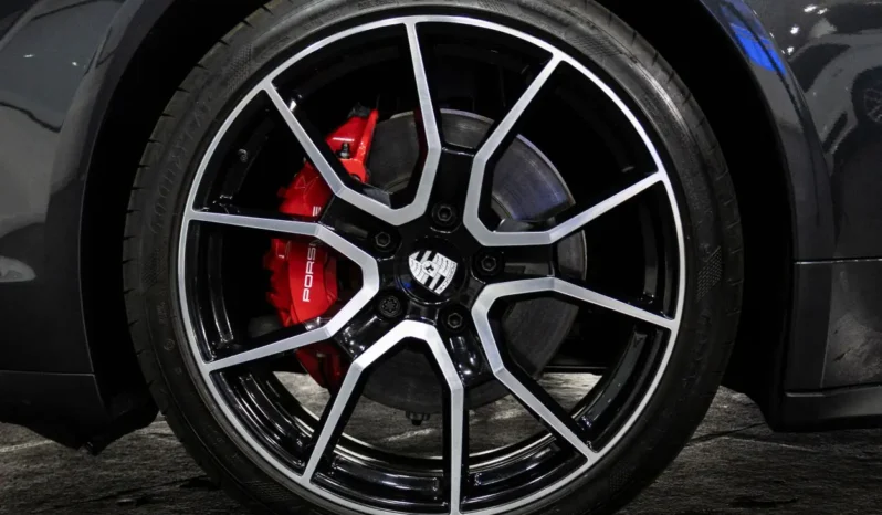 Porsche Taycan 4S – 2025 lleno