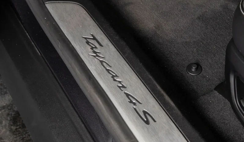 Porsche Taycan 4S – 2025 lleno