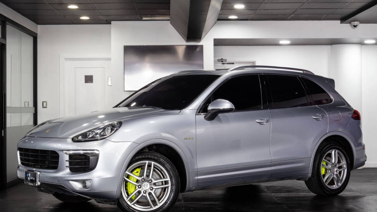 Porsche  Cayenne S E-Hybrid