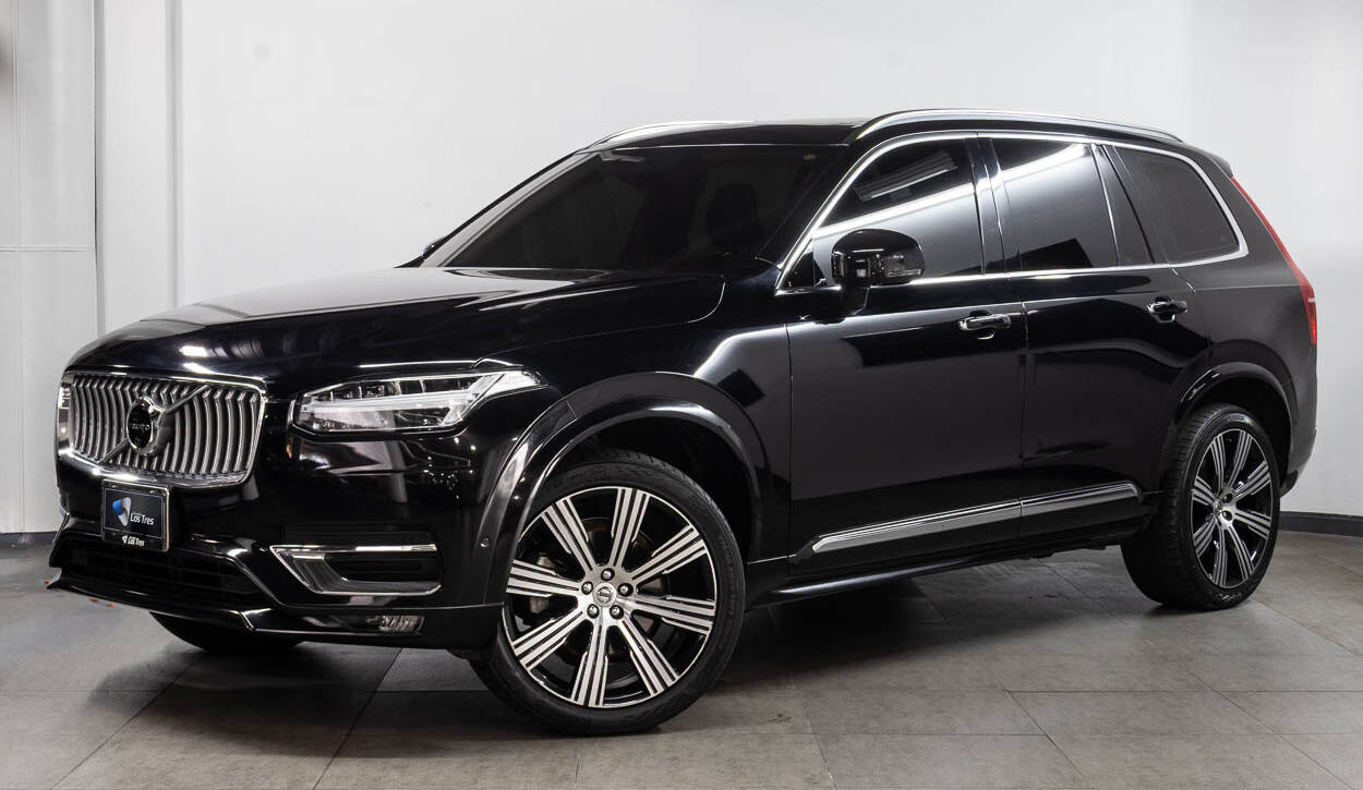 VOLVO  XC90  B6