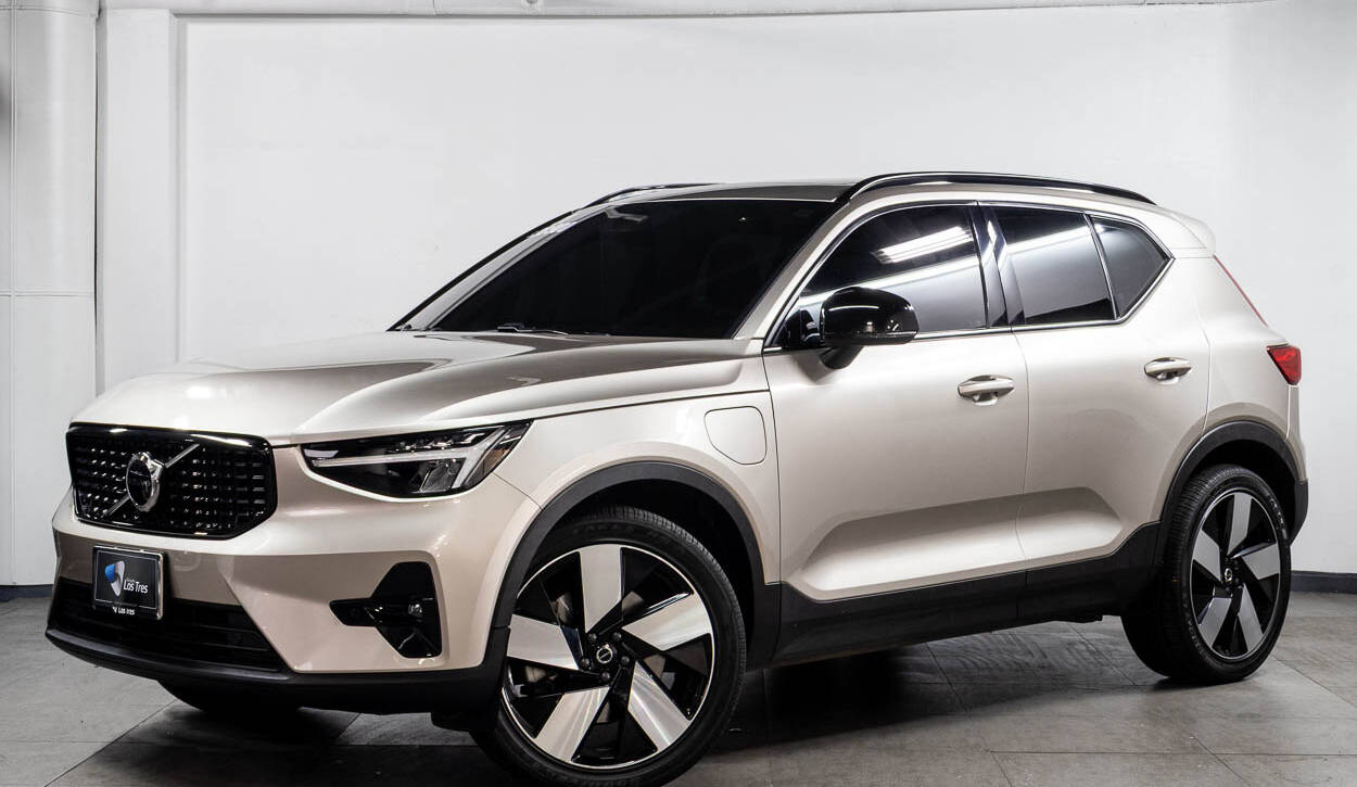 Volvo XC40 R Hybrid