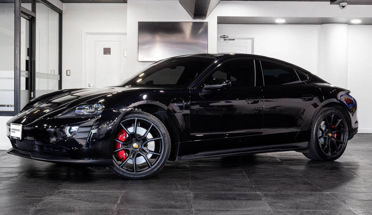 Porsche Taycan GTS 